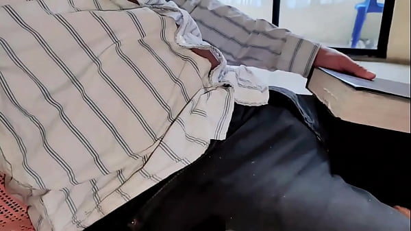TODAY A RELIGIOUS SHEPHERD CAME TO MY HOUSE, HE WANTED TO READ ME THE BIBLE AND I GOT HORNY AND I BEGAN TO SUCK HIS COCK AND I GAVE HIM AND PUSSY AND ASS, HE LEFT ME FULL OF CUM, RICH REAL HOMEMADE AMATEUR SEX