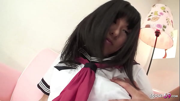 Cute Asian Teen Pickup and talk to Defloration Sex with cum inside her