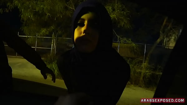 ARABS EXPOSED - Brought Home This Sexy Refugee And She Totally Made It Worth My Time