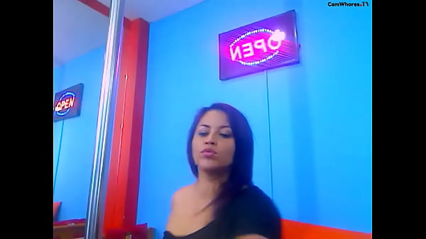 Tabbatax showing big colombian ass